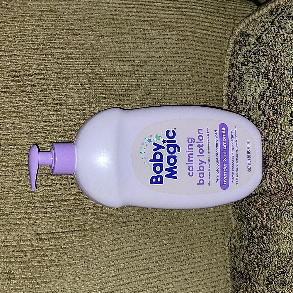 Baby Magic w/pump, Calming Baby Lotion Real Lavender & Chamomile, 30oz